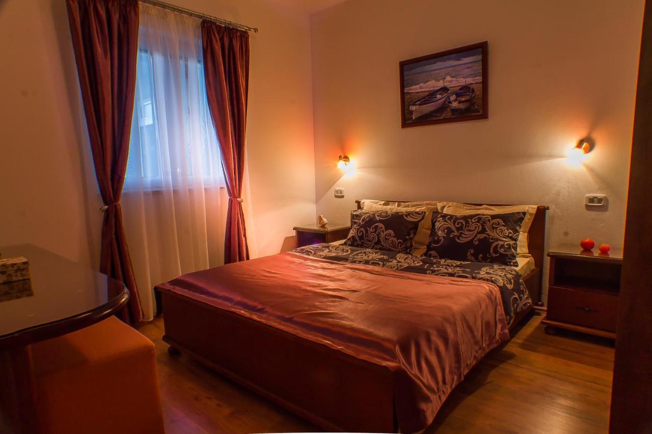 Dmm Apartments Tivat Exteriör bild