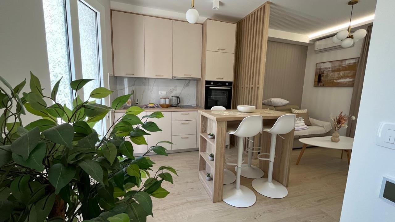 Dmm Apartments Tivat Exteriör bild
